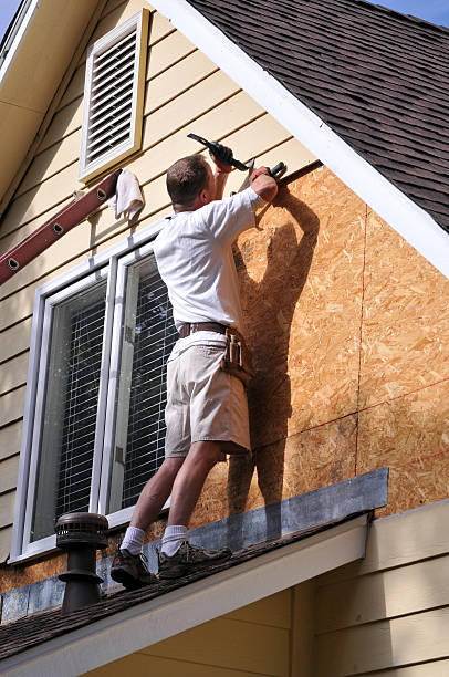 Affordable siding repair and maintenance services in Ross, OH